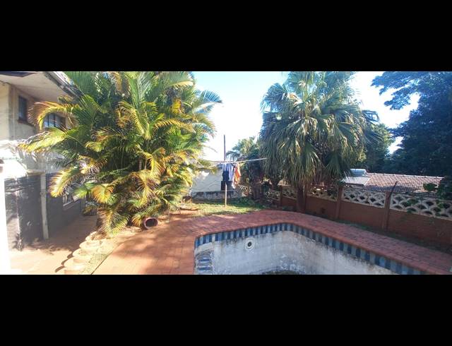 3 BEDROOM FREEHOLD FOR SALE IN GLENMORE